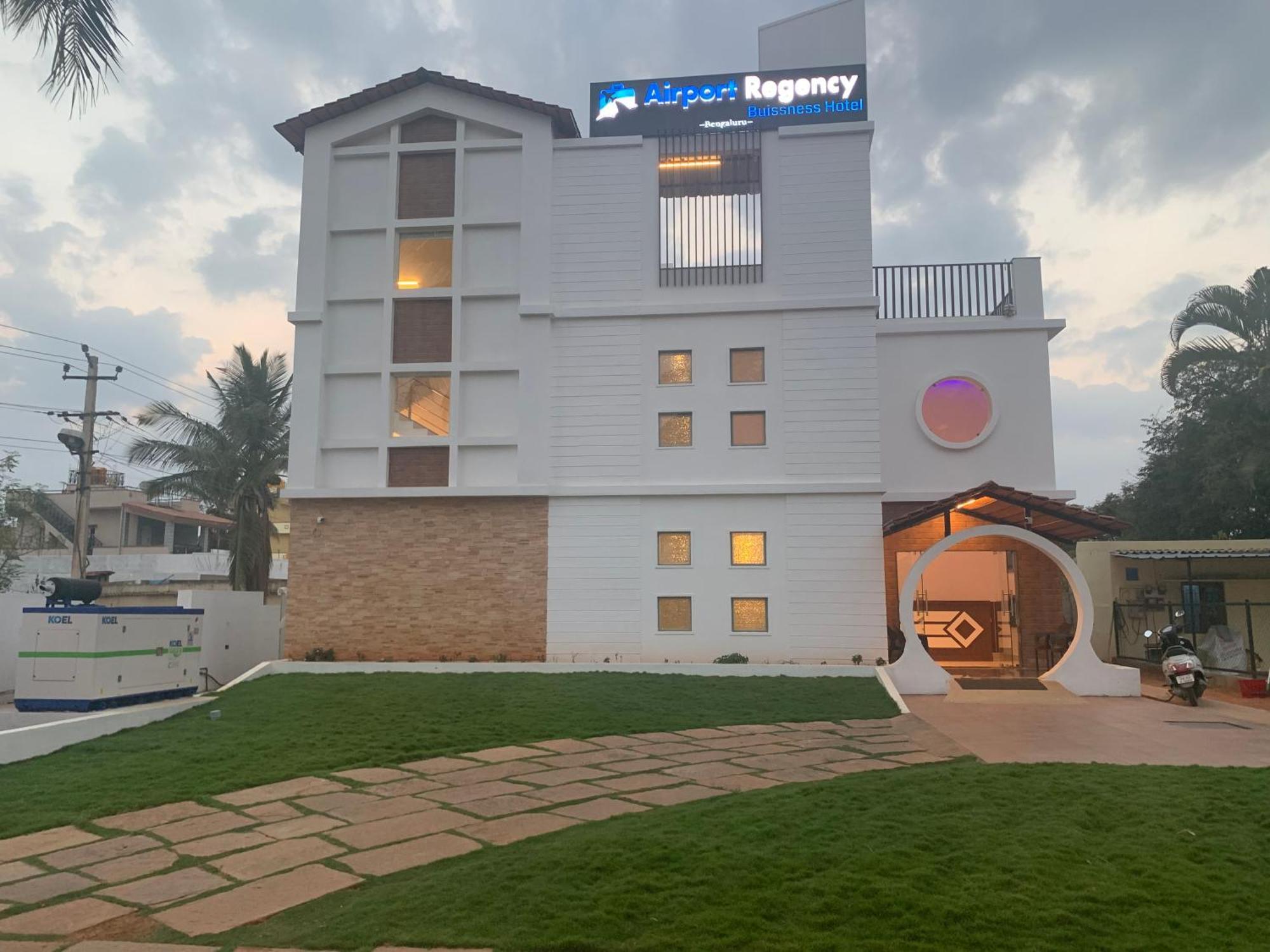 מלון Devanahalli Airport Regency מראה חיצוני תמונה